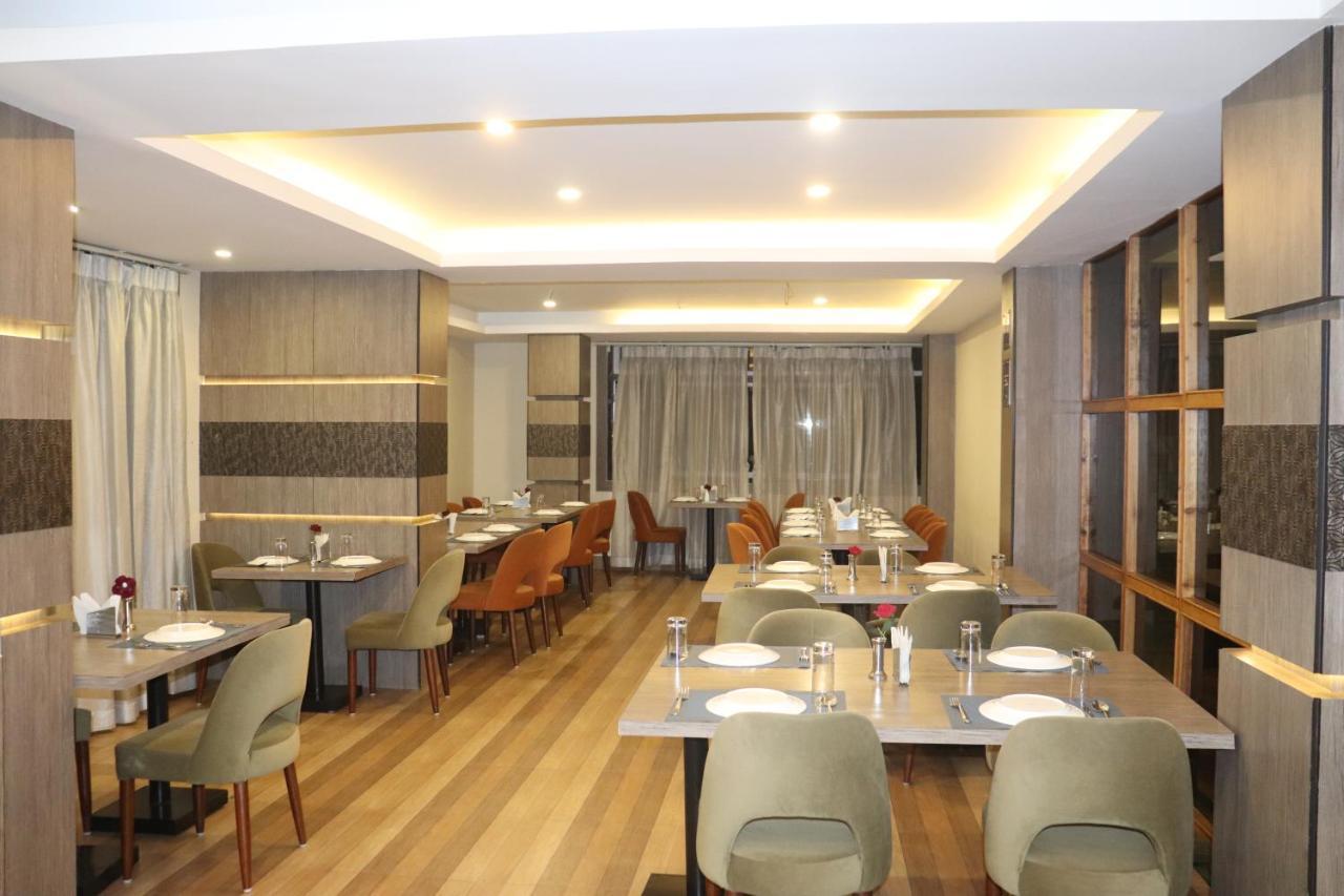 The Imperial Hotel & Spa Gangtok Exteriör bild